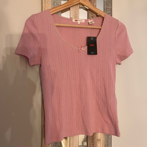 Pink Short Sleeve Top Levi’s XS - Picture 1 of 6